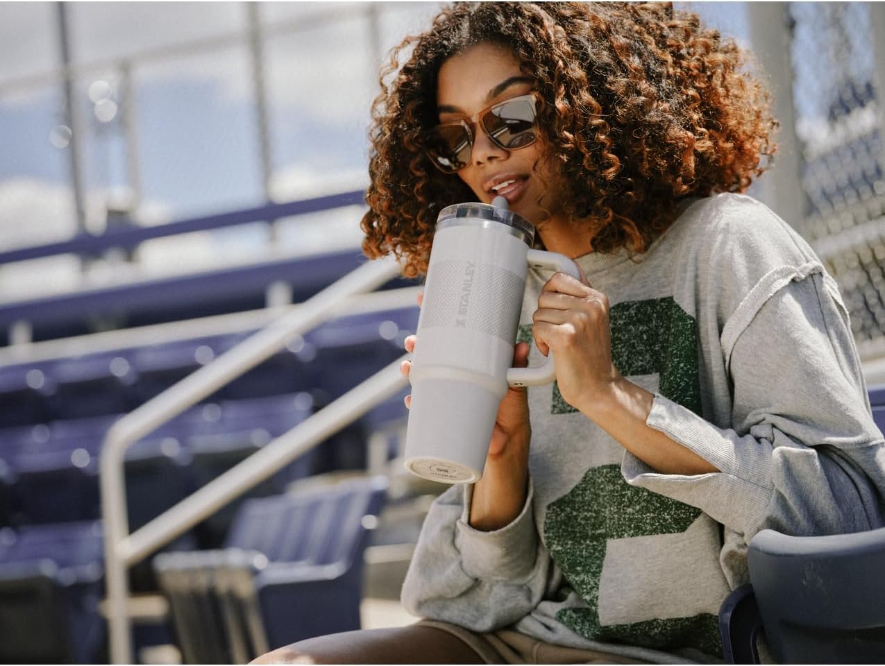 STANLEY Quencher ProTour Flip Straw Tumbler with Leakproof Lid 30 oz | Built-in Straw and Handle | Cup Holder Compatible for Travel | insulated Stainless Steel Cup | BPA-Free | Rose Quartz